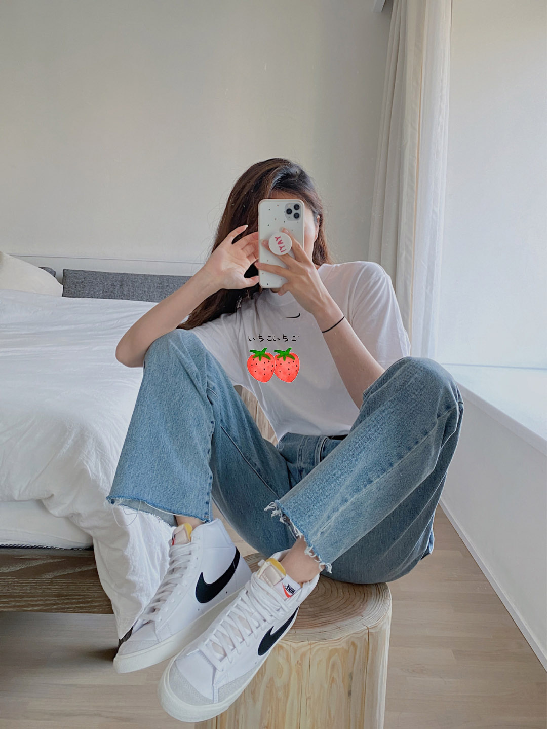 夏天nike高帮搭牛仔裤 (白色nike宽松t恤怎么搭裤子)