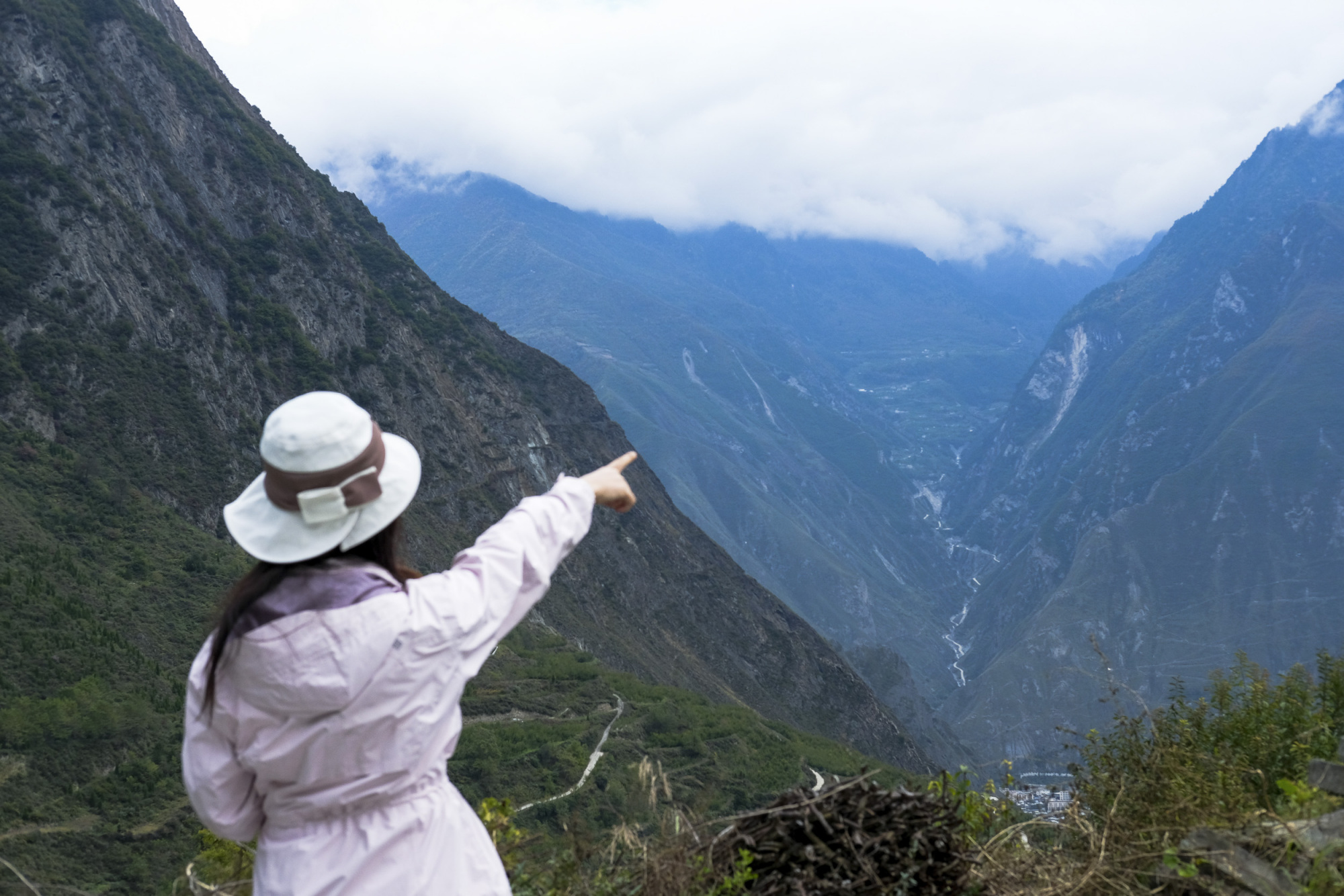 马尔康大藏寺旅游视频,四川马尔康景区