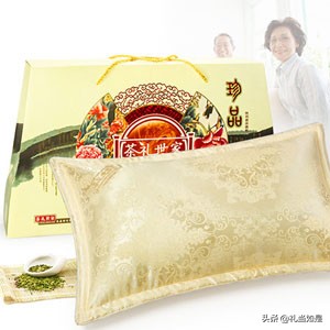 过年妹妹送什么黄金首饰礼物最好,过年送岳母什么补品比较好