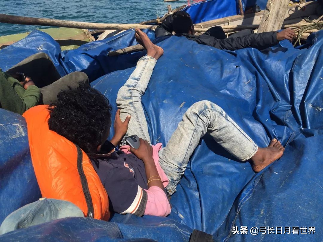 在非洲遇见这人，不给钱，要把我扔海里喂鲨鱼