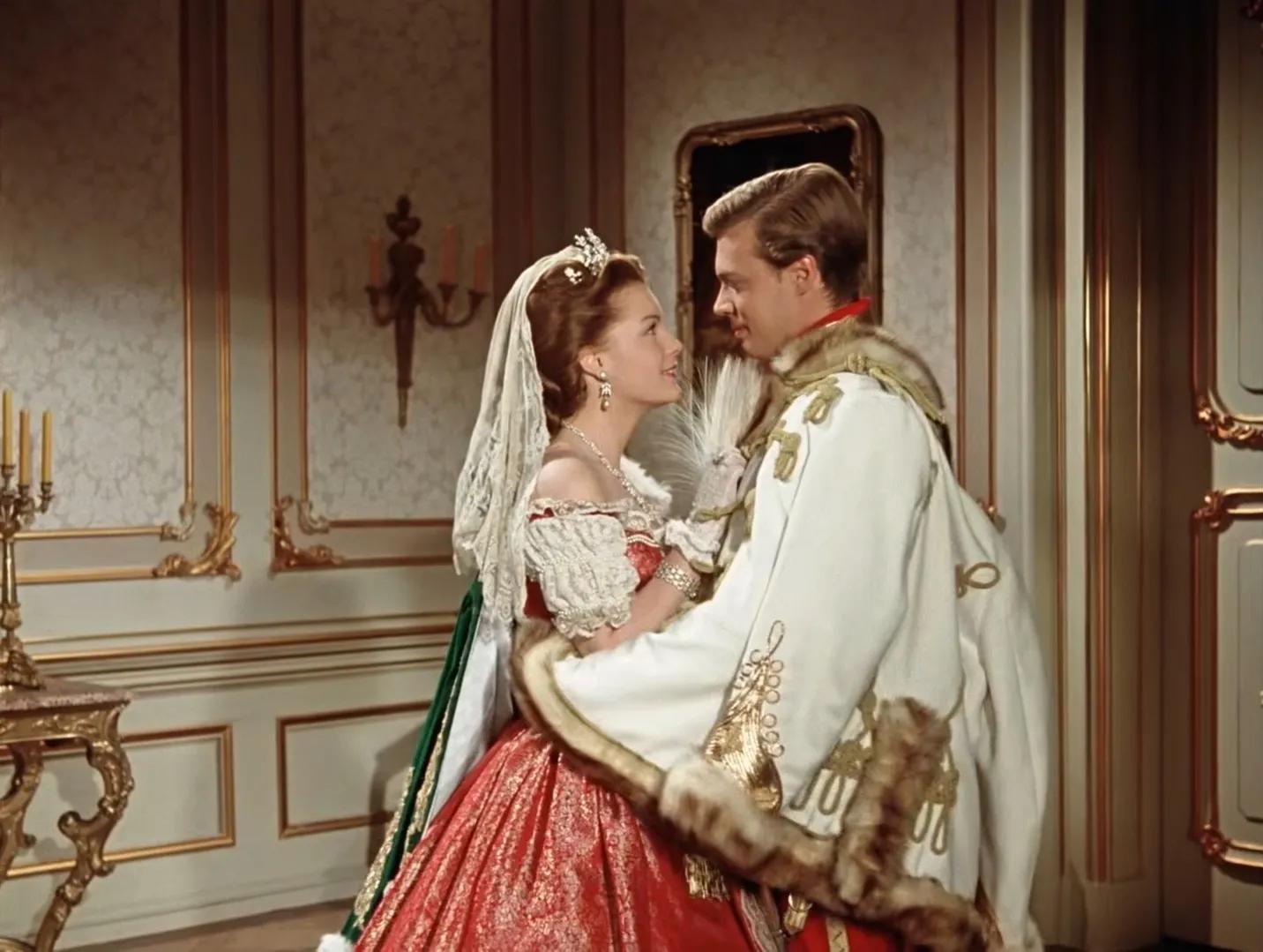 有王子谁还看剧情？帅就完了。荧幕上的中外王子，谁是你的菜？