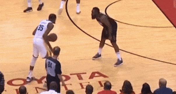 杜兰特为何这么喜欢用拖曳步,杜兰特垫步过人