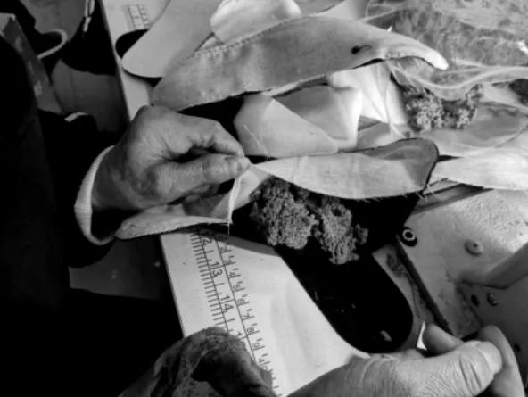 老北京布鞋穿起来真舒服,中国人穿的老布鞋