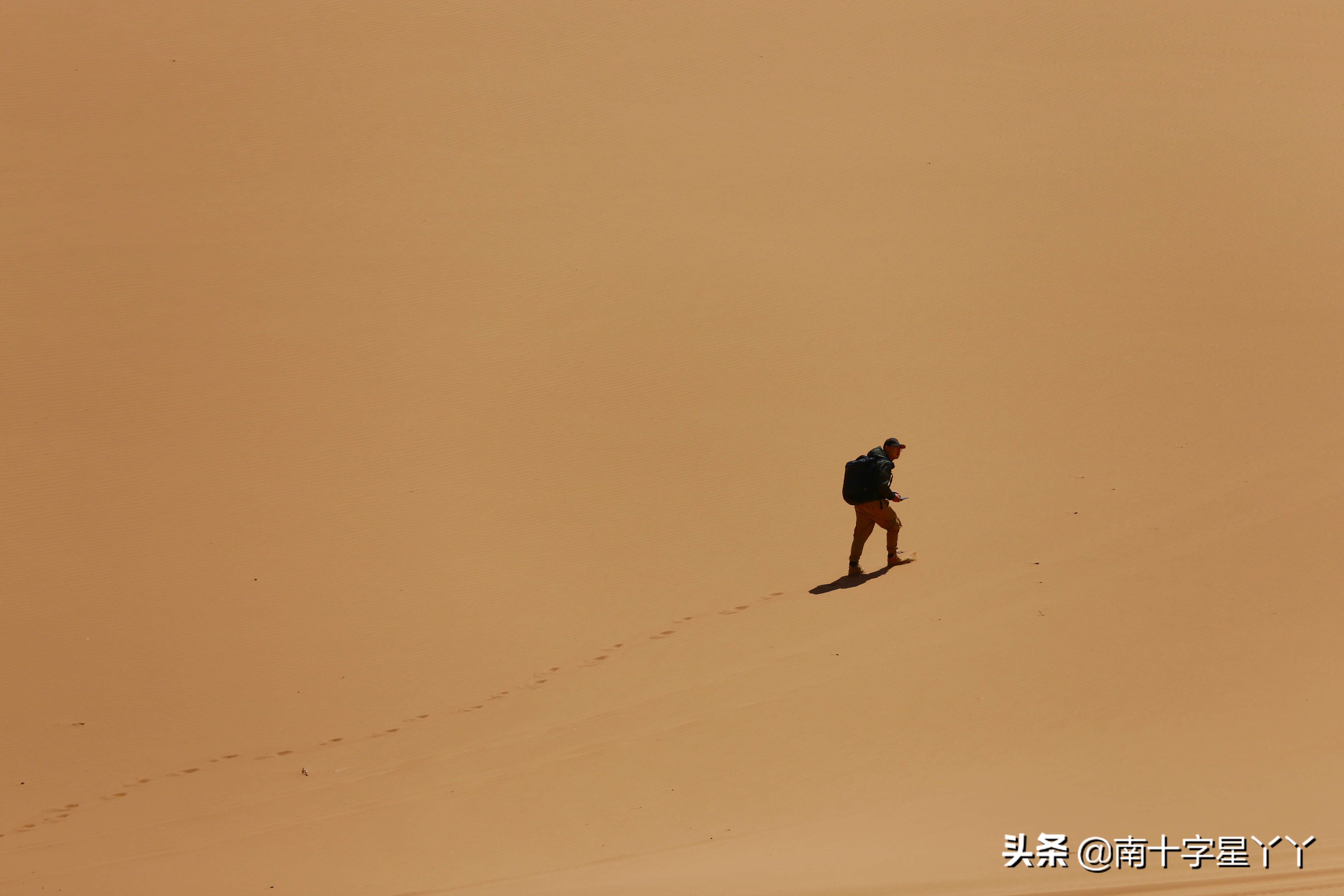 宁夏沙坡头沙漠美景,沙坡头沙漠区和黄河区