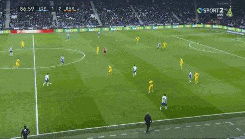 武磊第一个攻破巴萨球门的中国人,武磊攻破巴萨亚洲第一人