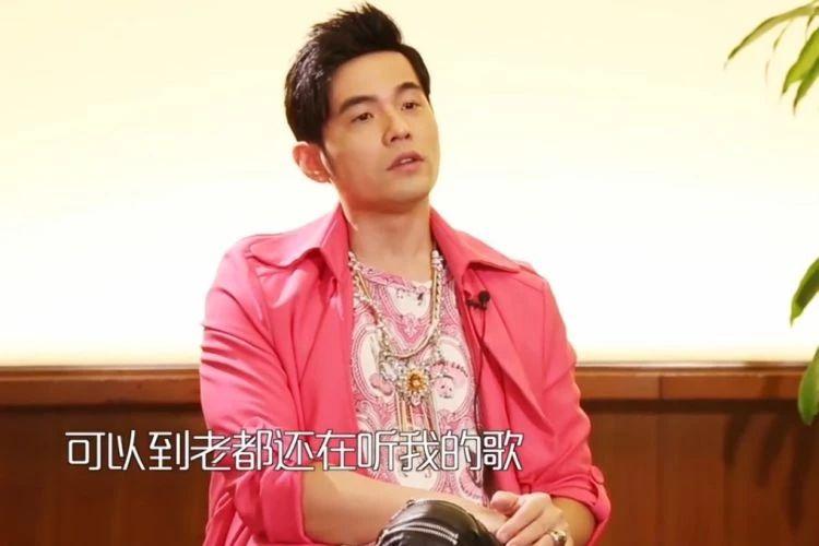 出道和现在的对比周杰伦,出道22年