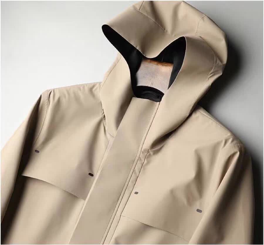 巴宝莉秋季首发“帝王夹克”，百搭不贵，定价890，人人都买得起