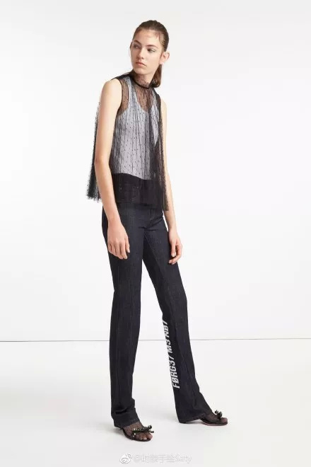 大牌的“嫡骨肉”，副线的“买得起”