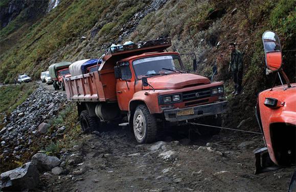 *藏西**亚东在中印之间发挥着怎样的作用?