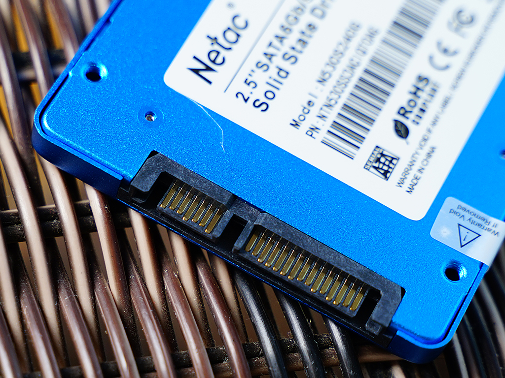 非固态硬盘玩游戏,不玩游戏240g固态硬盘够用吗