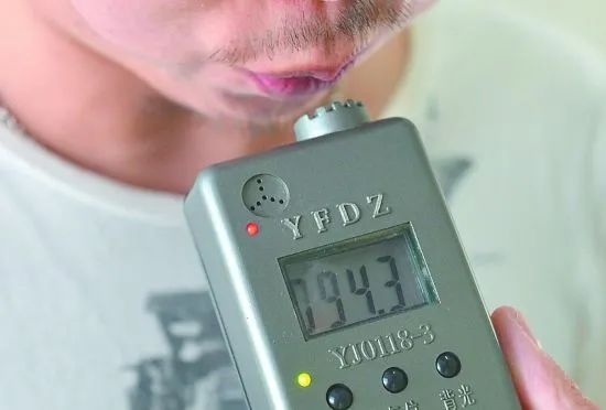 醉驾致人伤残赔偿没钱怎么办,醉驾造成死亡没钱赔偿判多少年