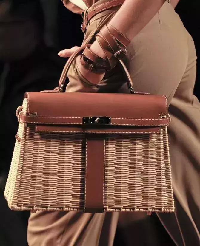 袁咏仪买口红爱马仕,袁咏仪喜欢爱马仕包包快乐大本营