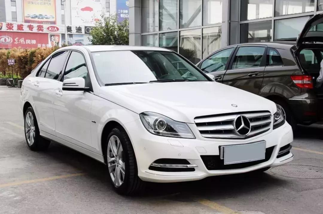 15万买个新车和二手豪车,15万买个二手豪华品牌