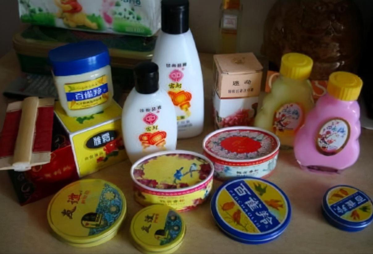 8款便宜好用的良心国货护肤品,值得推荐的四种国货护肤品