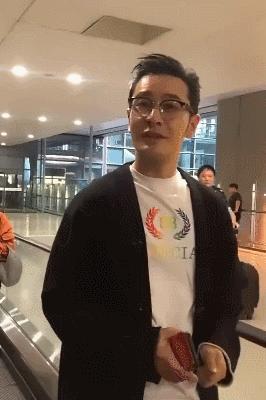 黄晓明的心酸往事,黄晓明的心酸经历