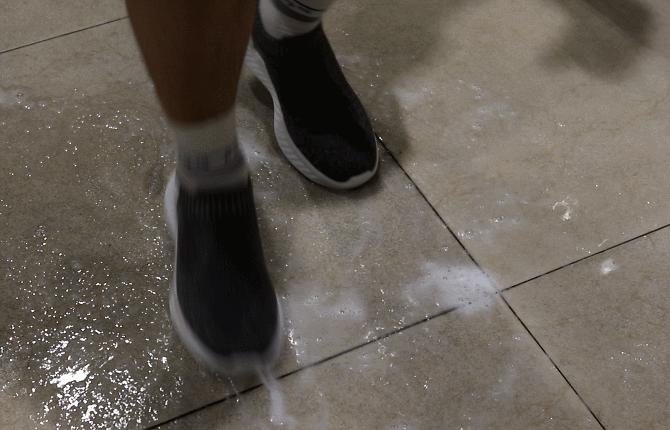 休闲运动鞋便宜没好货？硬核测试美国名牌、淘宝小米有品百元爆款