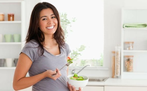 孕早期需要避开的食物,孕早中晚期孕妇禁忌食物一览表