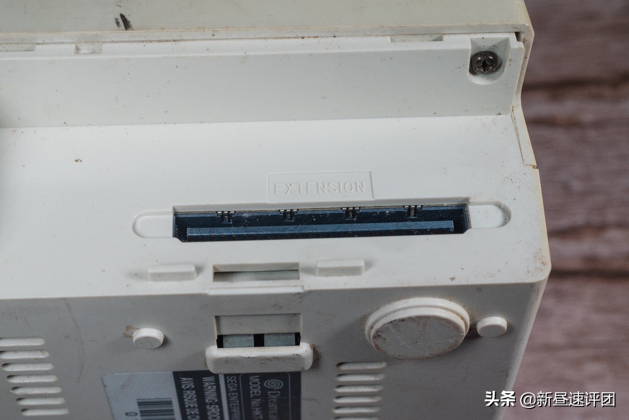 翻新修复DreamCast游戏机：好端端的产品，差点让公司倒闭