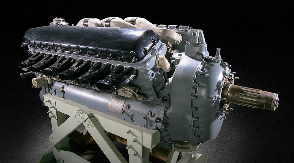 二战美国战斗机的故事,二战美国p-38闪电战斗机