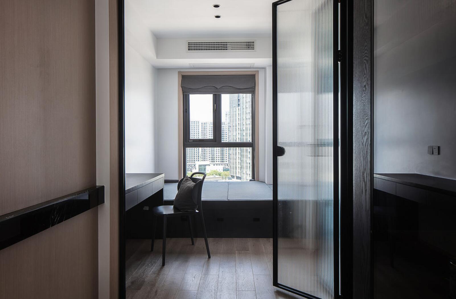 客厅不放电视柜效果,客厅不装电视柜好看吗