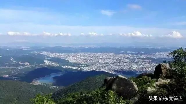 扎心!月薪8000买房有多难?在东莞不吃不喝平均也要20年