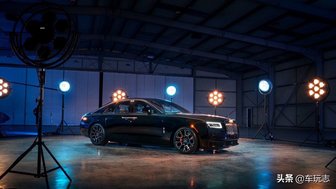 劳斯莱斯古斯特blackbadge照片,劳斯莱斯古思特blackbadge长轴版