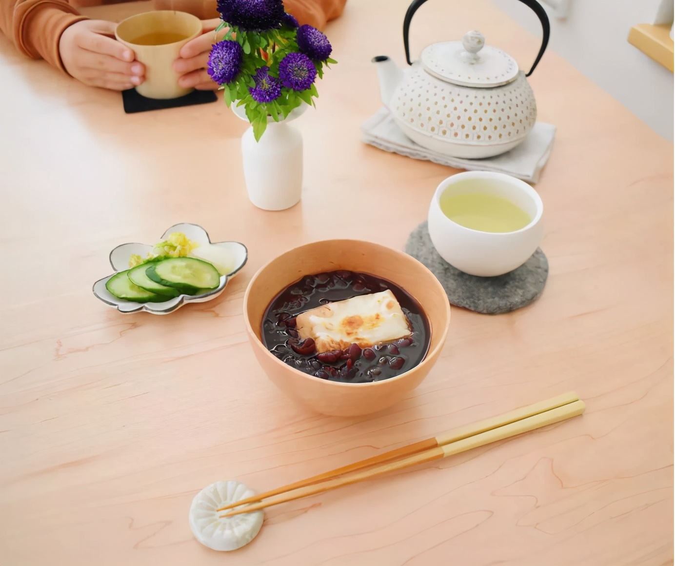 74岁日本主妇走红,日本27岁身体缺陷主妇走红全网