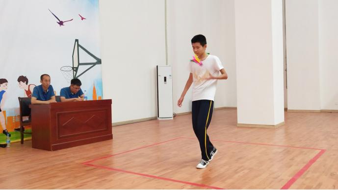 跳绳踢毽子比赛规程,小学生绳毽比赛简报