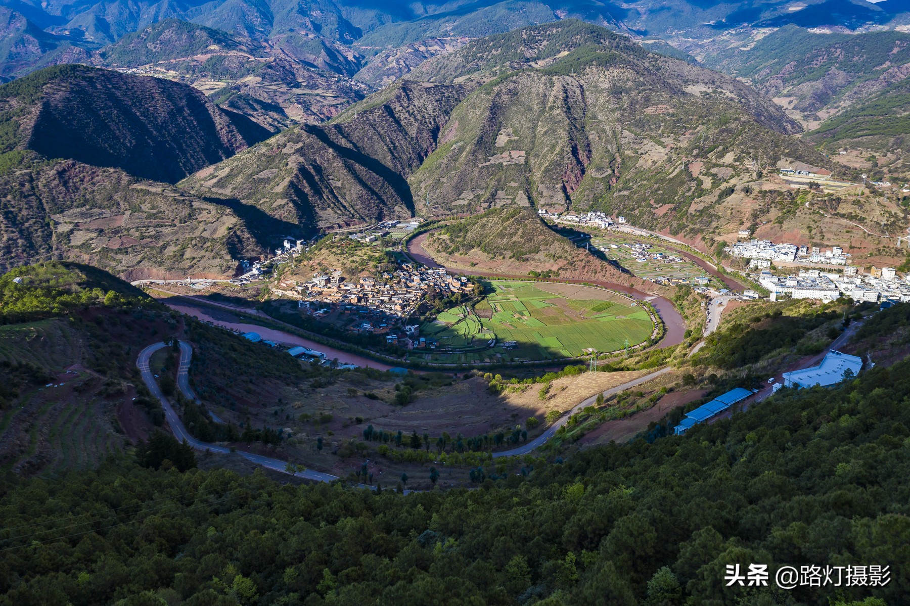 大理风水山水图片,大理云龙天然八卦图