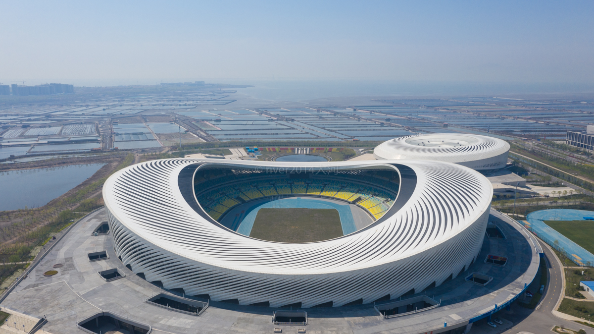 青岛鸟巢好玩的地方,青岛有哪些大型体育场