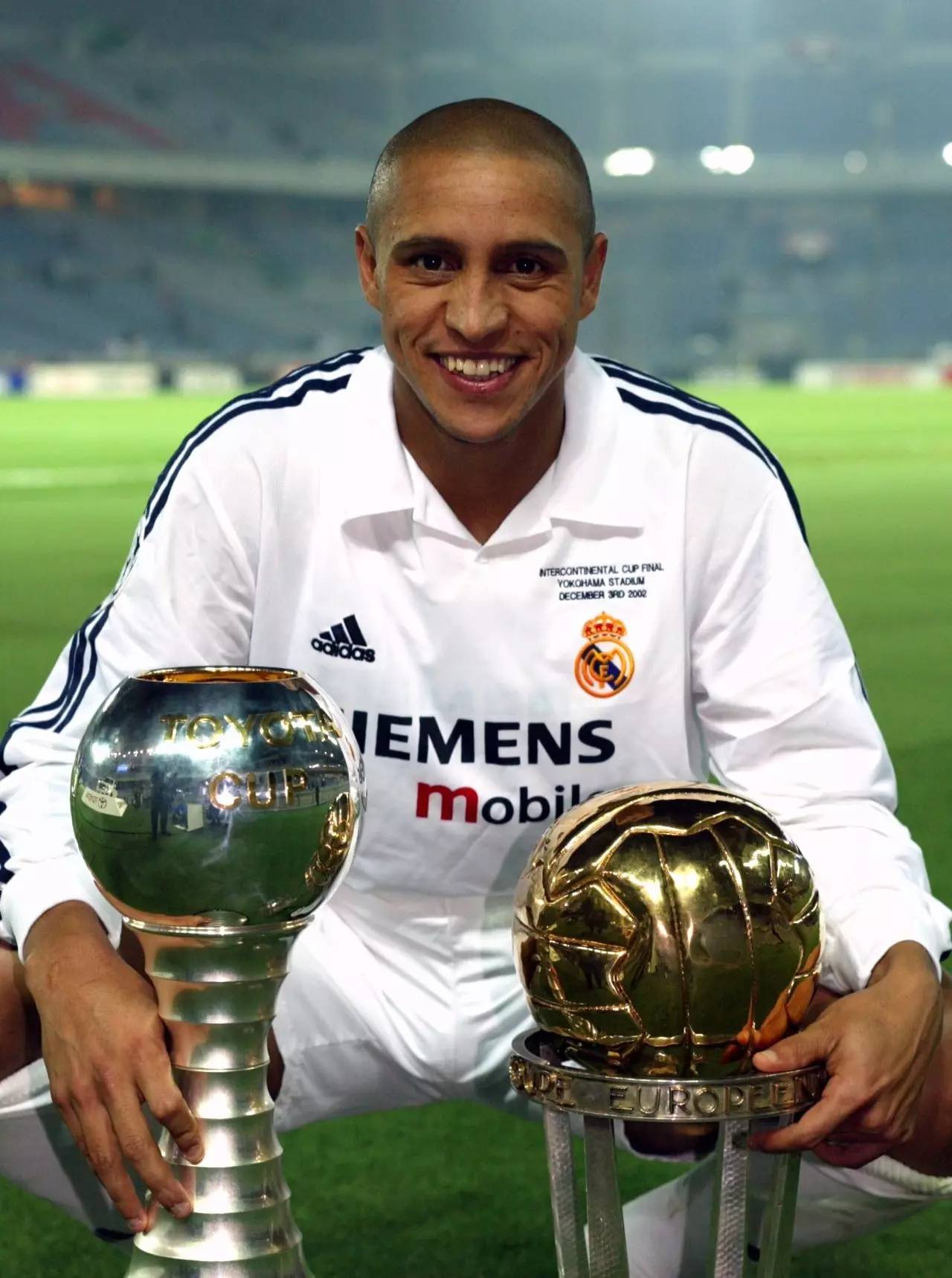 世界传奇卡洛斯,传奇卡洛斯和时刻卡洛斯哪个好