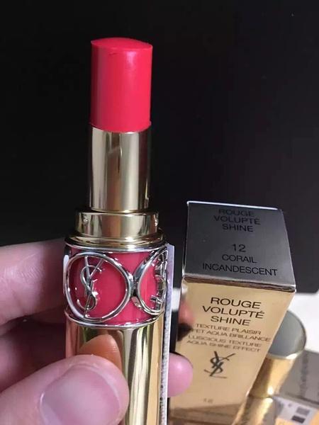 比较值得送的圣罗兰口红礼盒,圣罗兰口红200左右