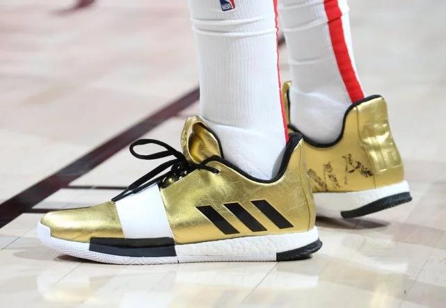 阿迪有什么值得购买的篮球鞋,阿迪十大最好看的鞋篮球鞋