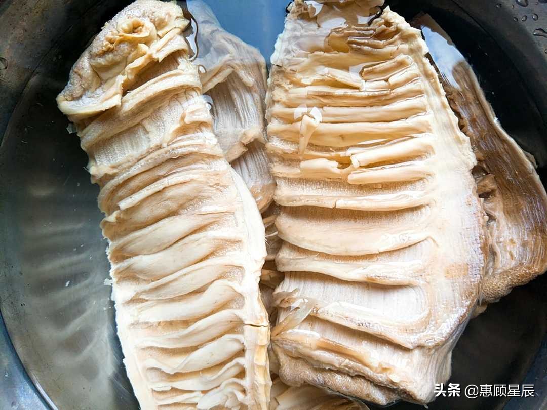 宜兴笋干红烧肉正宗做法,笋干红烧肉肥而不腻实在太好吃啦