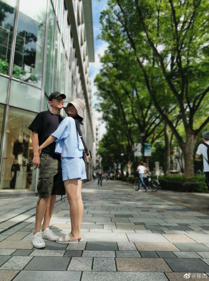 张杰给谢娜纸条,谢娜发给张杰的消息