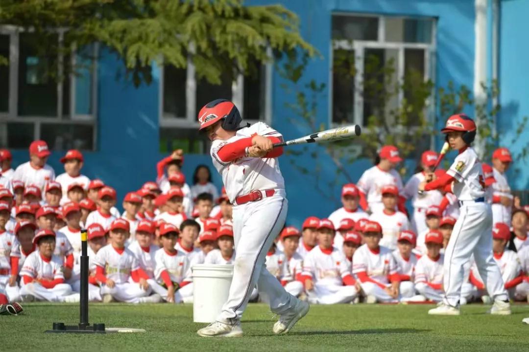 一百多人体育节开场,体育1000人活动