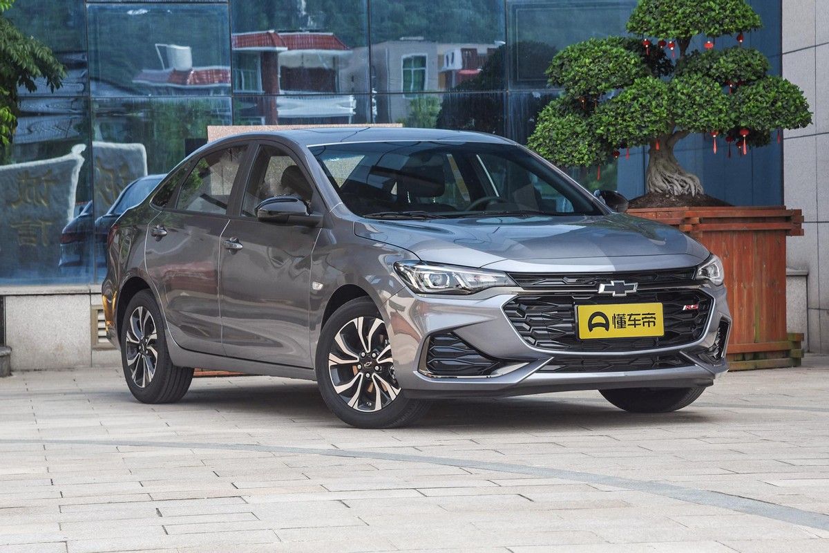 科鲁泽2024款黑屏是怎么回事,科鲁泽仪表盘屏幕突然黑屏