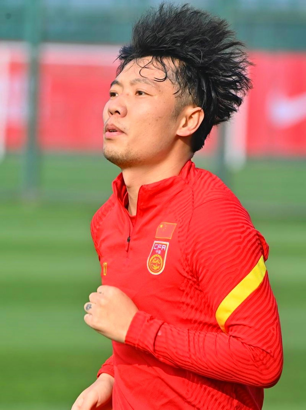 男足2:1,男足2比0