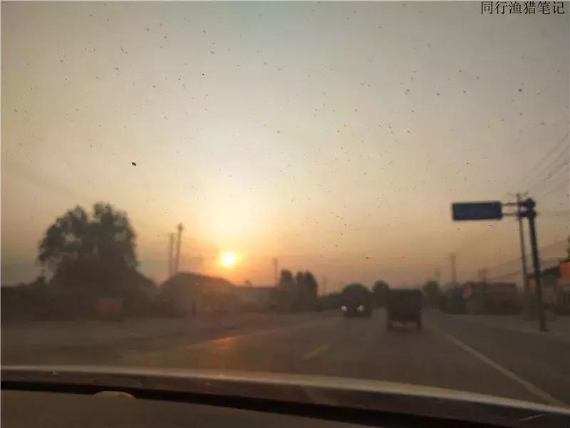 从钓鱼大师到钓鱼圣人,钓鱼大师为啥都是小钩细线钓大鱼