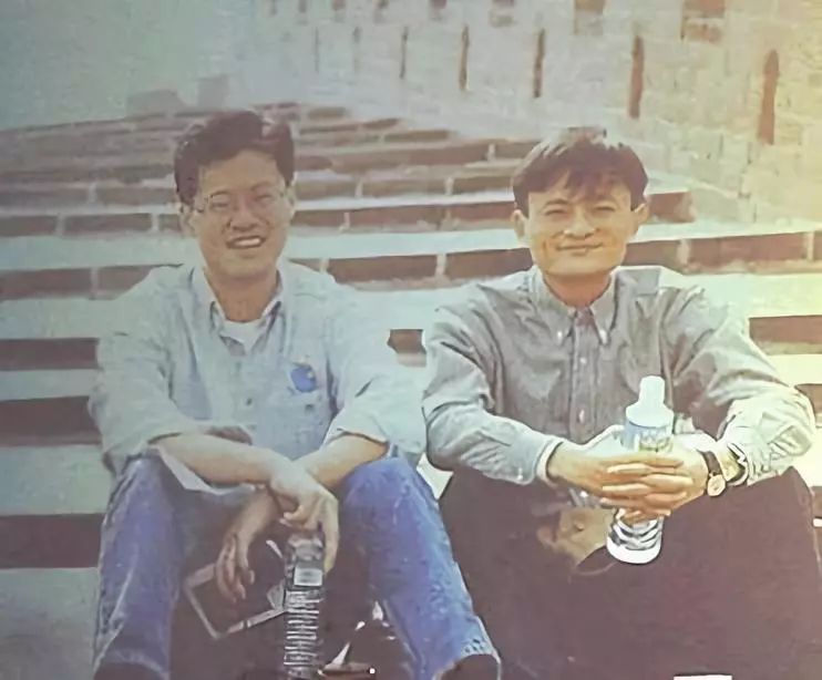 那年郭德纲26岁岳云鹏14岁,那一年岳云鹏14岁郭德纲26岁