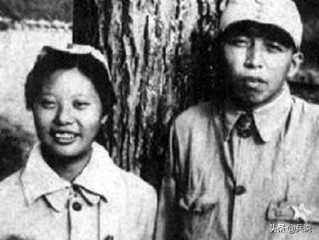 *世友许**被关，排长邓岳买酒买烧鸡，*世友许**评价：小邓是好人