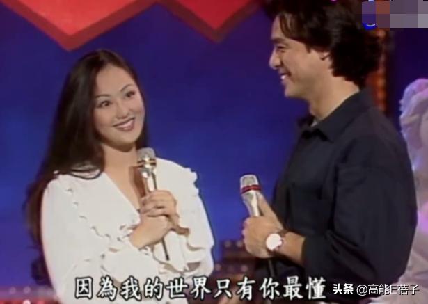 请回答2002:港圈老中青三代齐塌房,这是什么玄学?