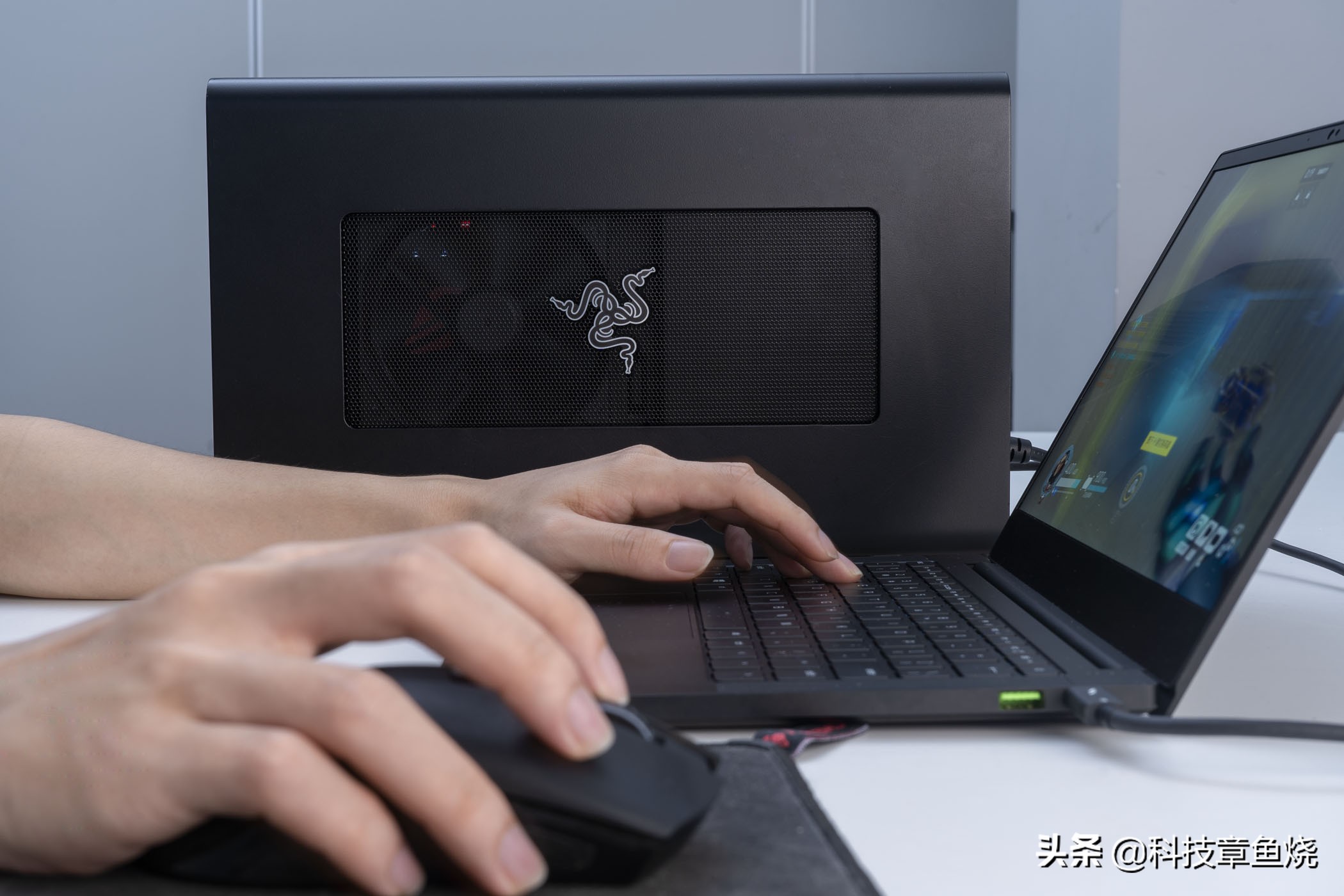 雷蛇战核显卡扩展坞工作原理,雷蛇战核x需要驱动么