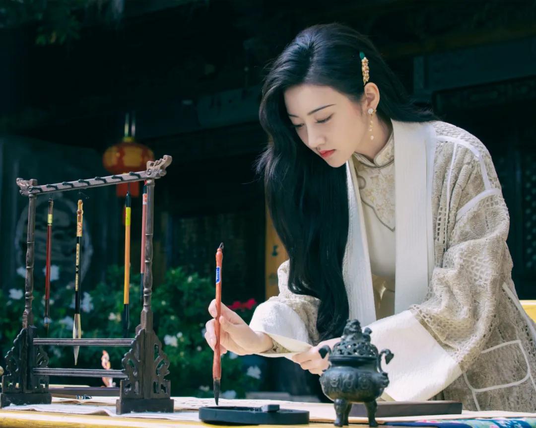 司藤的旗袍惊艳了外国人,司藤旗袍绝美混剪