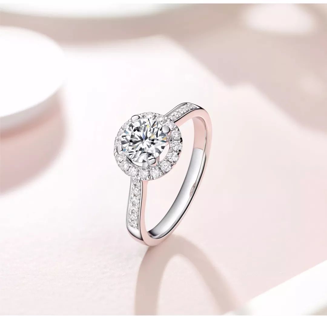 白色k金和铂金什么区别,白色k金和铂金的区别