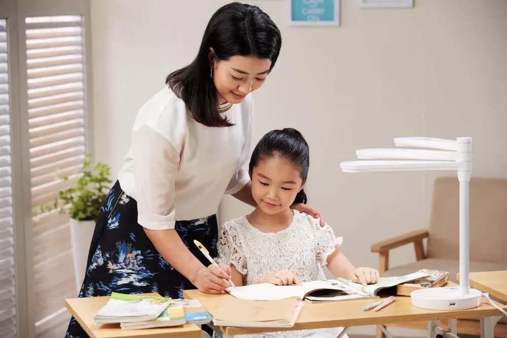 学生护眼台灯怎么挑选全光谱,led台灯学生学习护眼
