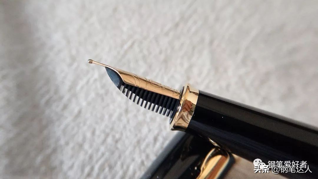 高仕Cross涛声Townsend黑珐琅18K钢笔F尖评测
