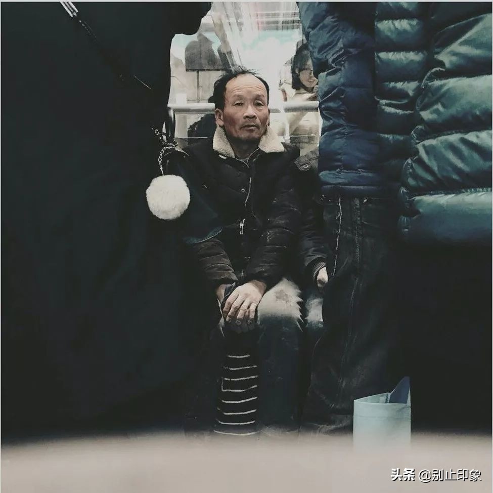 手机摄影构图大全公众号,手机摄影构图取景技巧