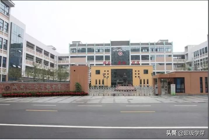 成都市石室中学是什么学校,成都石室中学真实图片