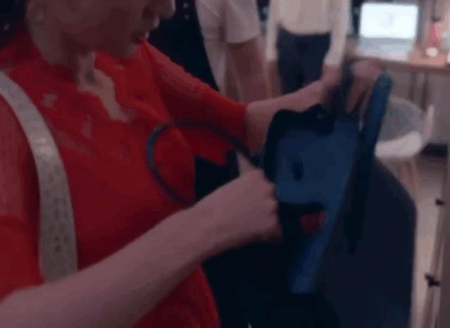 关于她的每场撕X,都会走向同一个神奇结局